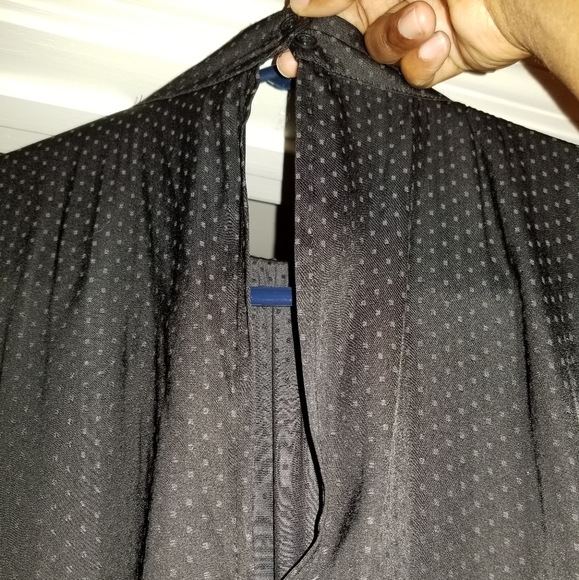 *NEW* H&M long sleeve black dress shirt - Picture 2 of 4